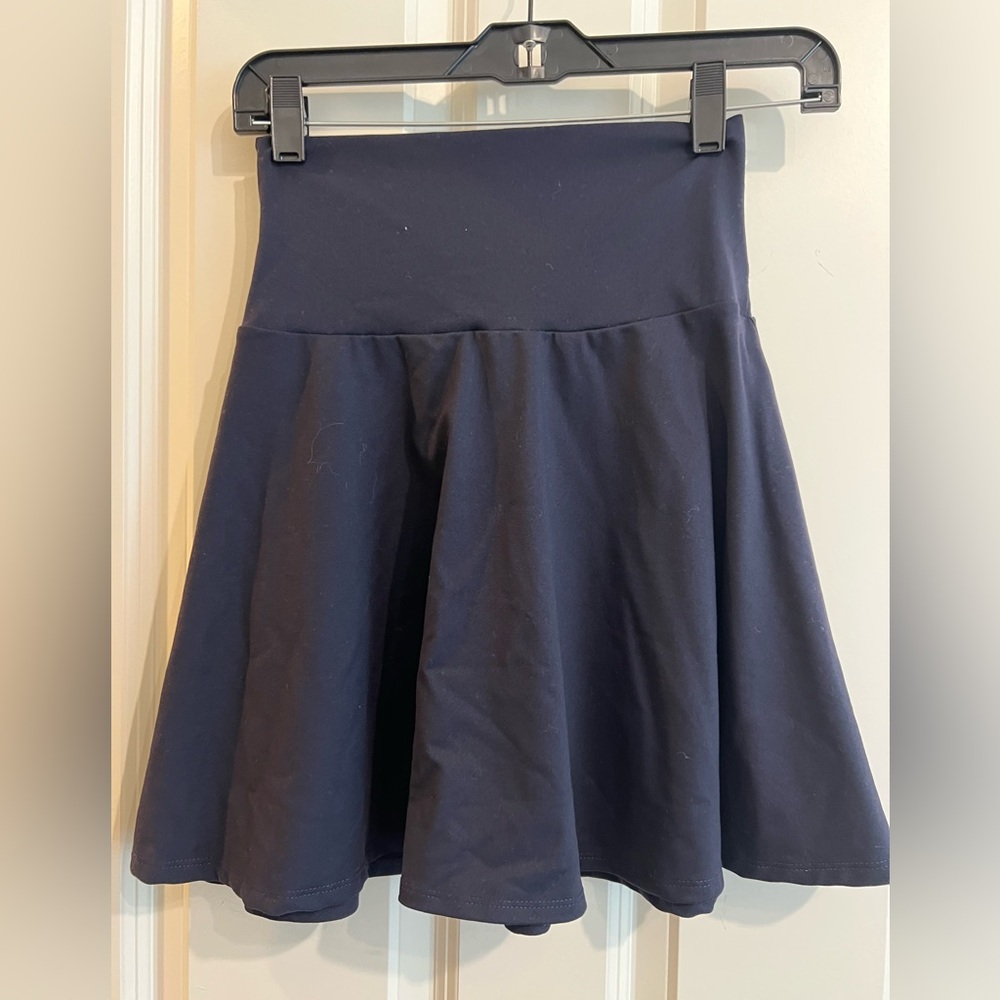 Susana Monaco mini skirt in black. Size xs.